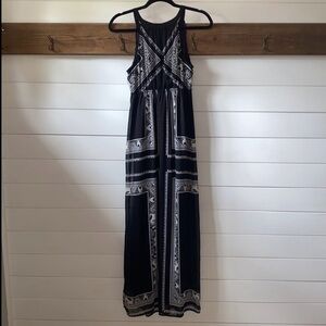 Elegant Black and White Maxi Dress